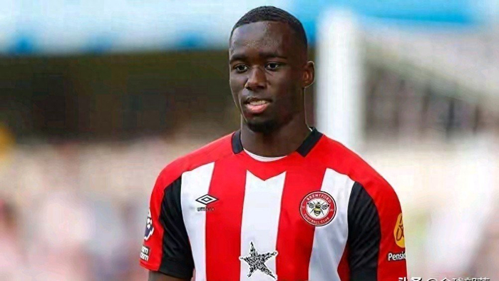 曼市双雄开抢！21岁飞翼标价6000万，半个欧洲都坐不住了|曼城|皇马|托特纳姆热刺|巴黎圣日耳曼|布伦特福德_新浪体育_新浪新闻