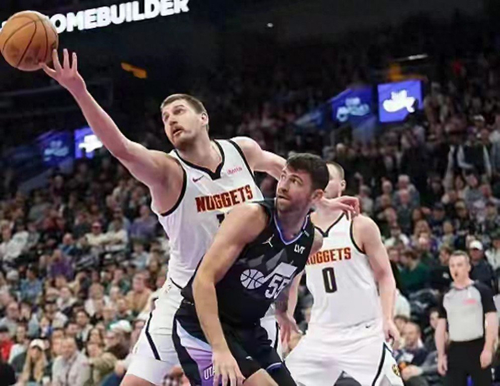 星空-胜之不武？末节罚球21-3！掘金3分险胜爵士|犹他爵士队|丹佛掘金队|NBA常规赛|nba|比赛_新浪新闻