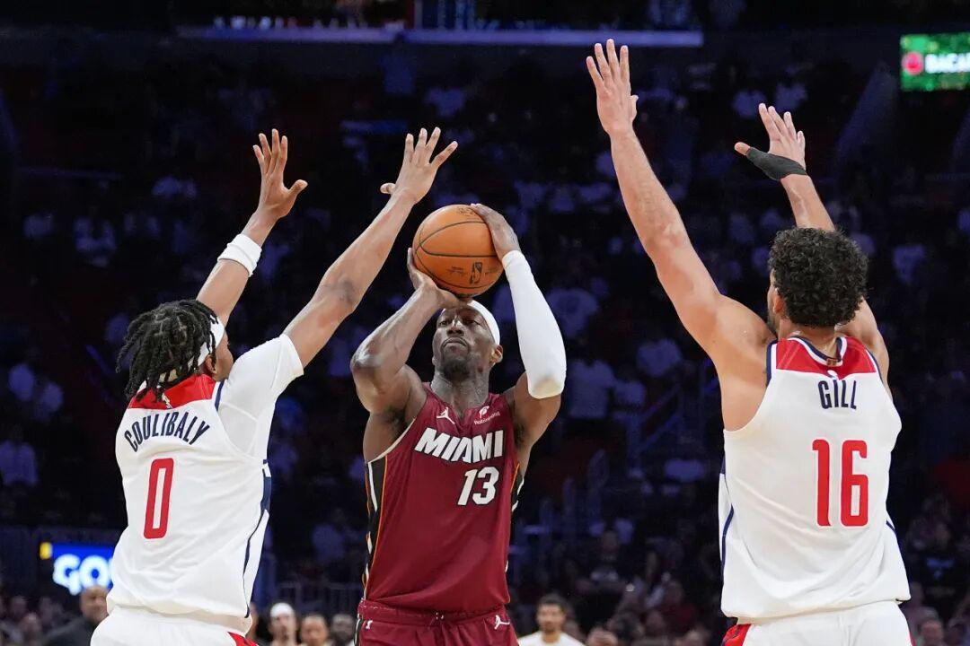 星空体育官网-狂砍83分！阿德巴约打破科比单场得分纪录，成历史第二人！队友帮助+对手成全，让纪录之夜争议不小！